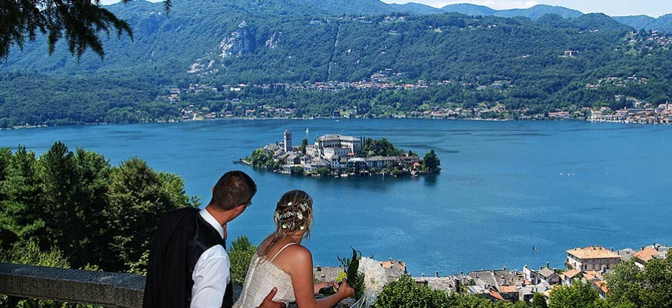 Intimate and Romantic main keywords for a wedding on Lake Orta