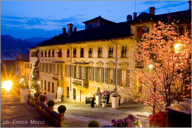 weddings at Palazzo Penotti Ubertini in Orta