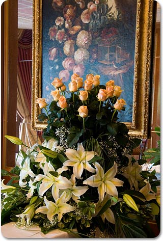 Casablanca Lilies are perfect for large wedding flower arrangements