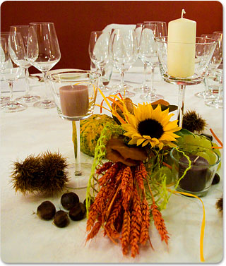 A Centerpiece Idea For An Autumn Country Wedding