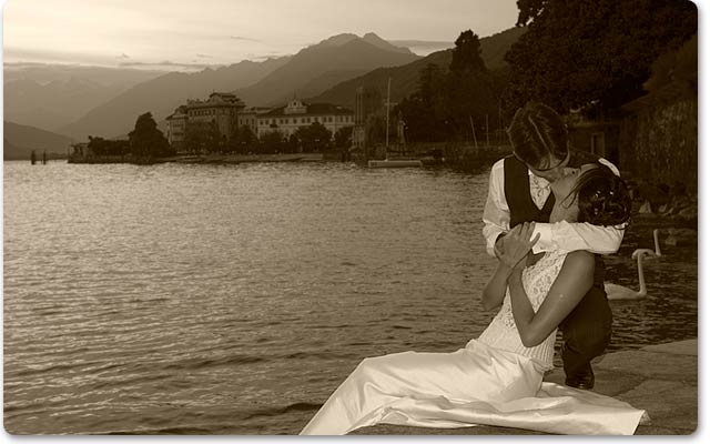 lakemaggioreweddingvenues View of Pallanza lake shore from Villa Rusconi 