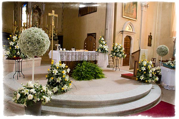 churchfloralarrangementsinstresa Color scheme Sabrina and Mauro choose 