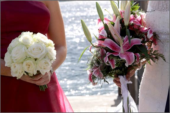 lilies wedding bouquet. stargazer-lily-ridal-ouquet