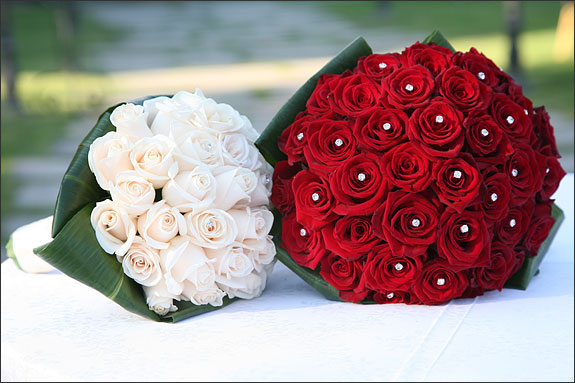 Swarovskiredrosesbouquet Religious ceremony with Jehovah service has 