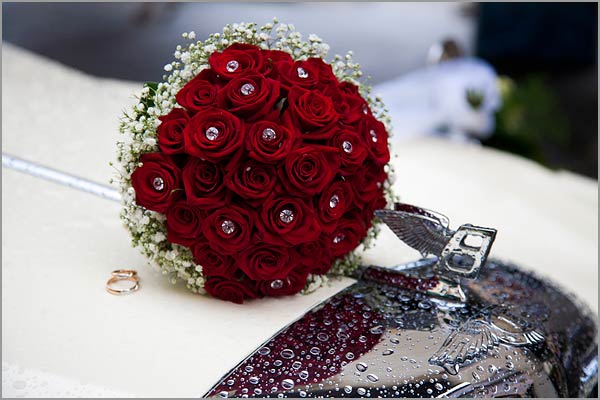 مدل دسته گل عروس قرمز رز