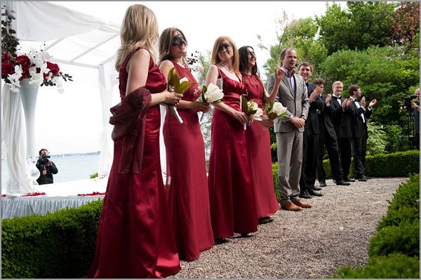 bridesmaids-venetian-red-dresses