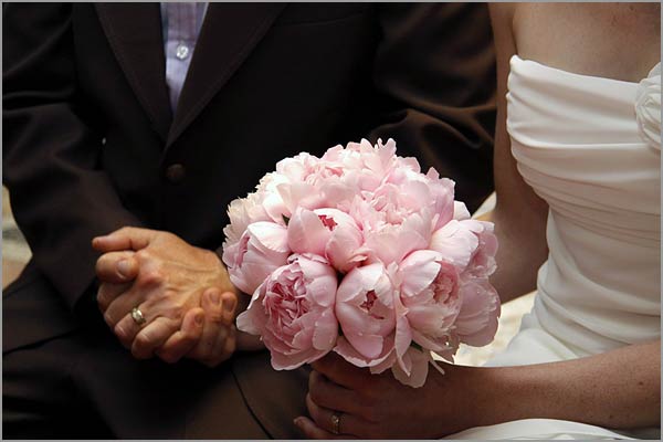 pinkpeonybridalbouquet Peonies are elegant and precious flowers and most 