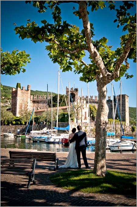 wedding-to-Torri-del-Benaco-castle-Lake-Garda
