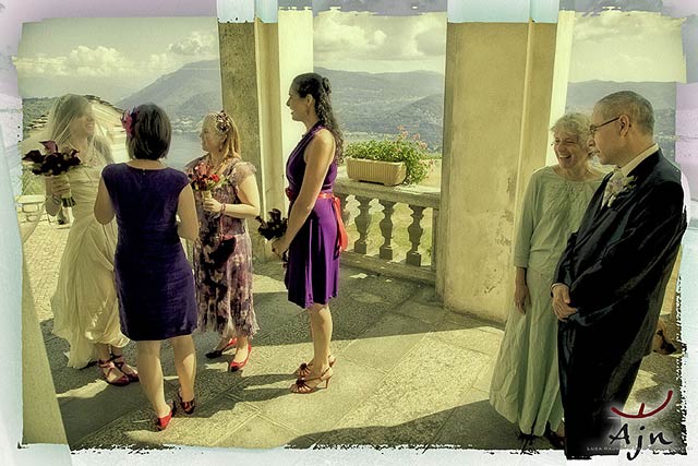 intimate-wedding-ceremony-on-lake-Orta-Italy
