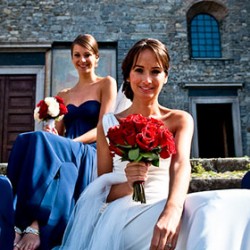 VARENNA: DETAILS IN RED AND BLUE