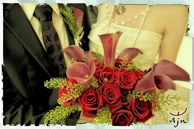 red-Calla-lily-bridal-bouquet