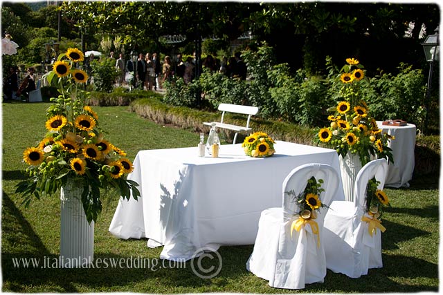 Country Themed Wedding Decorations Sunflowers