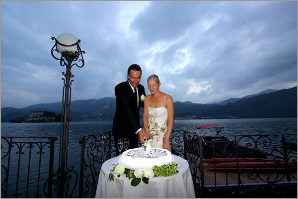 lake-Orta-wedding-cake