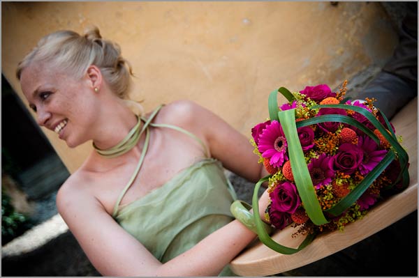 orange-fuchsia-bridal-bouquet