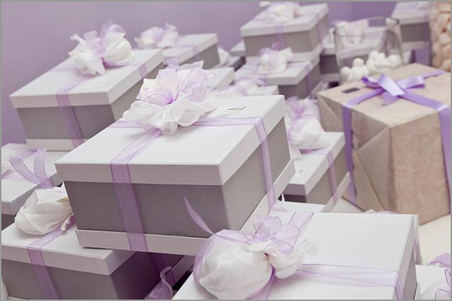 lilacweddinginItaly All tables had lilac table clothes and napkins and