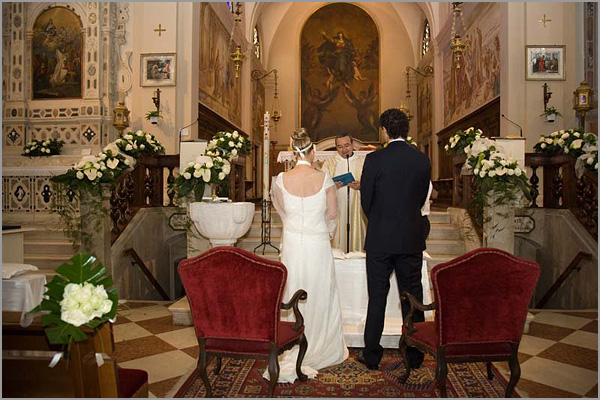 wedding ceremony to church of Madonna in Borbiago