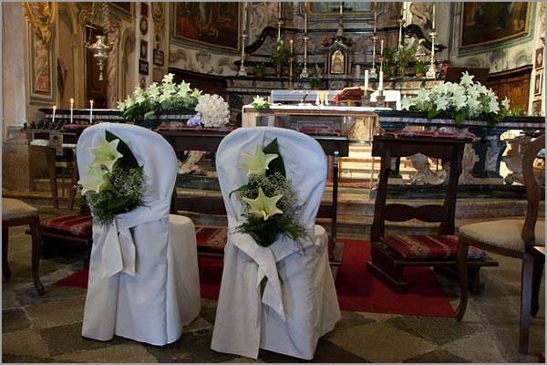 wedding flower arrangements Madonna-del-Sasso church