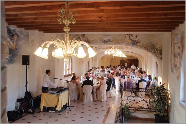 wedding reception dinner in Agriturismo Lake Garda