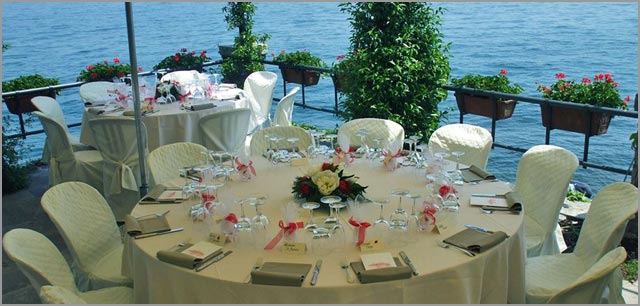 lake shores wedding reception in Italy