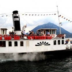 Light your Wedding Party on the Waters of Lake Como!
