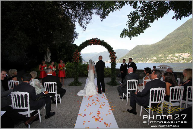 lake Como outdoor wedding ceremony in Cernobbio