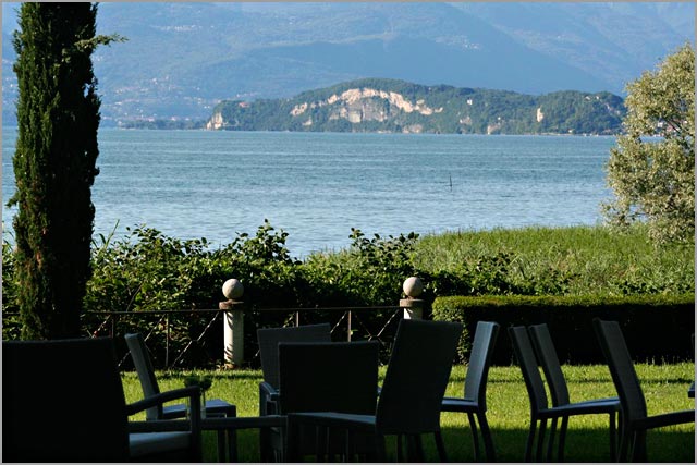 outdoor wedding venue on Lake Maggiore outdoor wedding venue on Lake Maggiore