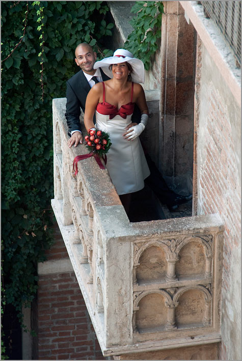 balcony of Juliet weddings in Verona
