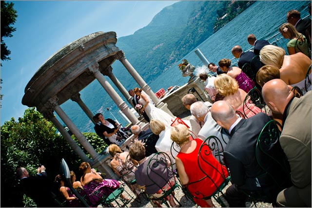 lake Como, wedding ceremony on the lake shores