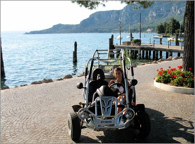 buggy wedding car hire on Lake Garda