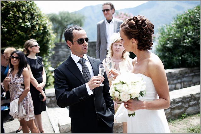 wedding toast with Prosecco and italian fingerfood on Lake Como