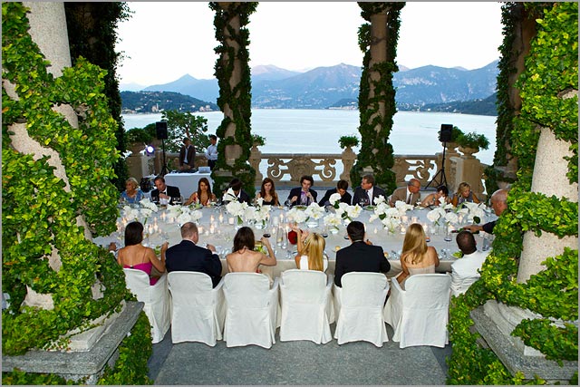 outdoor wedding reception in Villa Balbianello