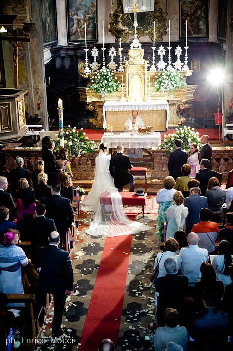 02_florist-Assunta-church-wedding-in-Orta