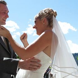 Charlotte and Steven, an unforgettable day on Lake Orta