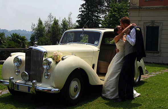 Vintage wedding cars italy
