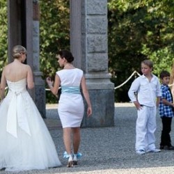 Bride and Groom and lot of children on Lake Orta!