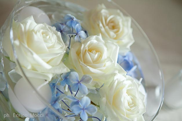 floating-flowers-wedding-centerpiece