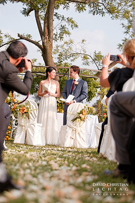 outdoor-wedding-ceremony-on-lake-Maggiore