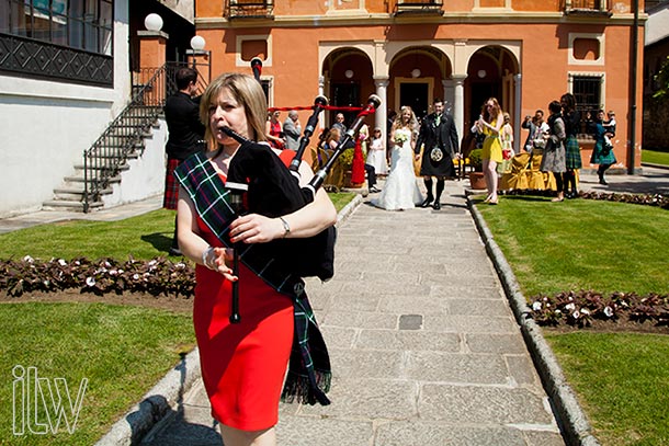 16_civil-ceremony-at-villa-Bossi-lake-Orta