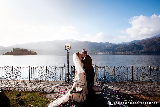 07_autumn-wedding-on-lake-Orta