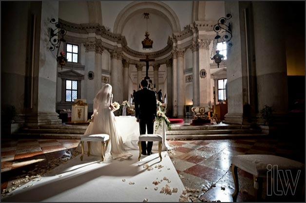 church-wedding-in-Venice-by-Italian-Lakes-Wedding