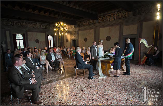 civil ceremony at Palazzo dei Capitani in Malcesine
