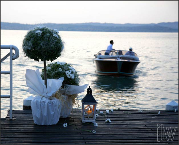 wedding boat tour in Sirmione