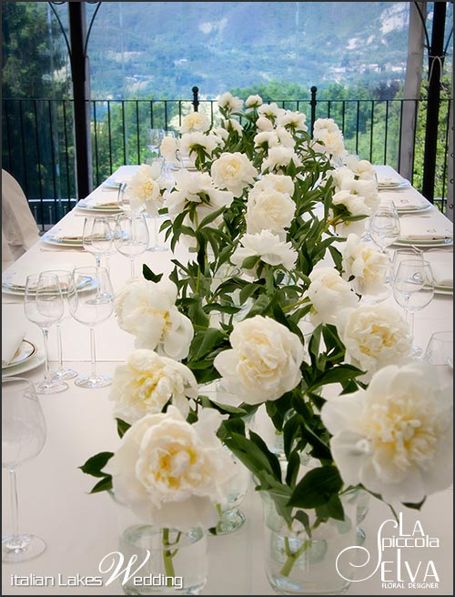 peonies-wedding-table-decoration-italy