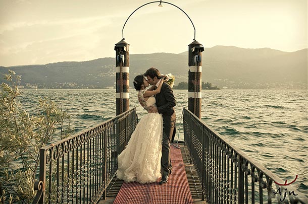 Lina and Borja's wedding - July 2010 After the ceremony photo session for the bride and groom on the private jetty of the villa. - Photo by AJN - Luca Rajna