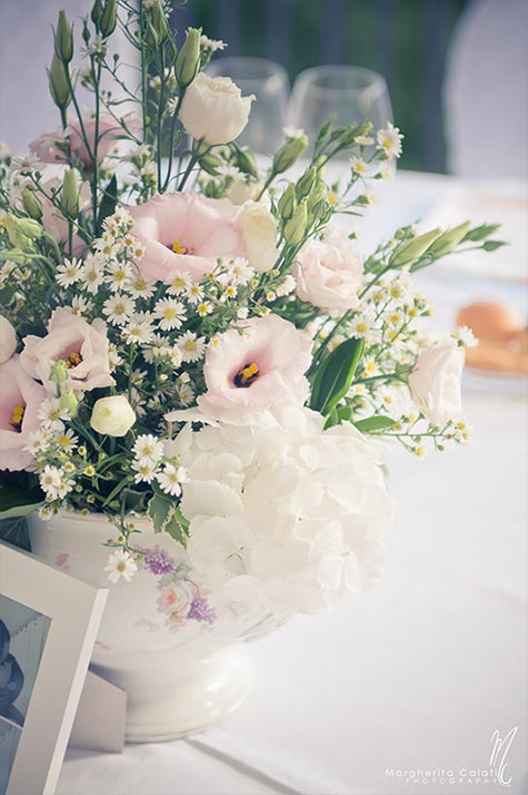 country-chic-wedding-flowers