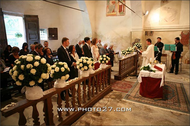 catholic-wedding-Madonna-Luzzara-church-lake-orta