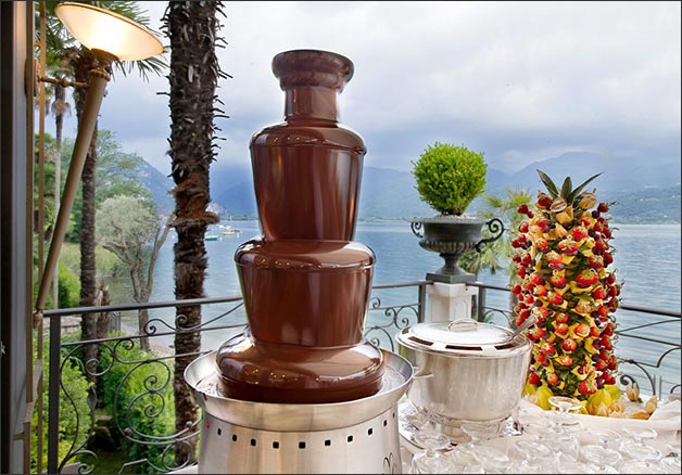 italian-wedding-chocolate-fountains