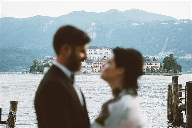 rock-wedding-lake-orta