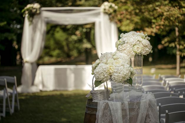 Hydrangea wedding floral decorations