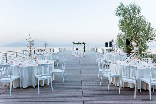 outdoor reception on Lake Garda